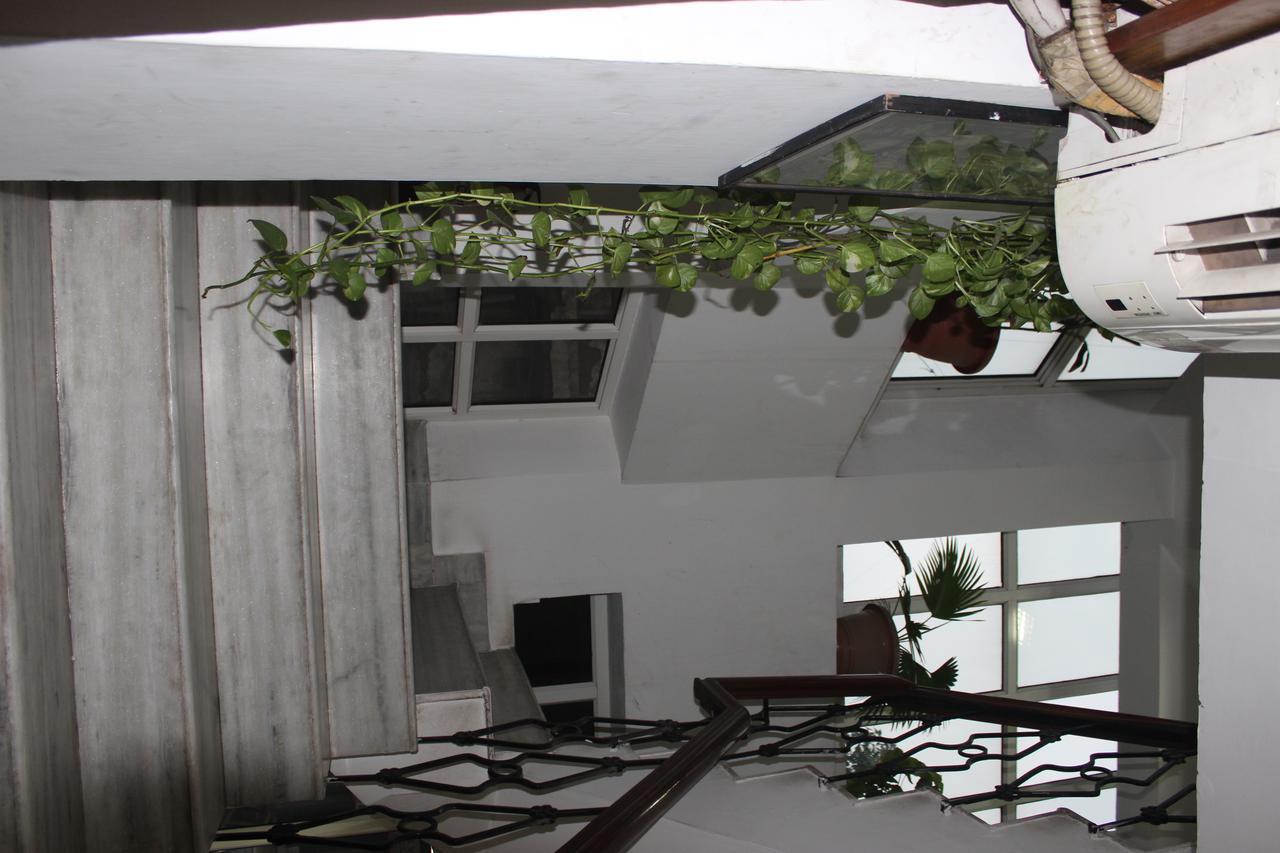 Batra Holiday Home - Couple Friendly Stays Delhi  Exteriör bild