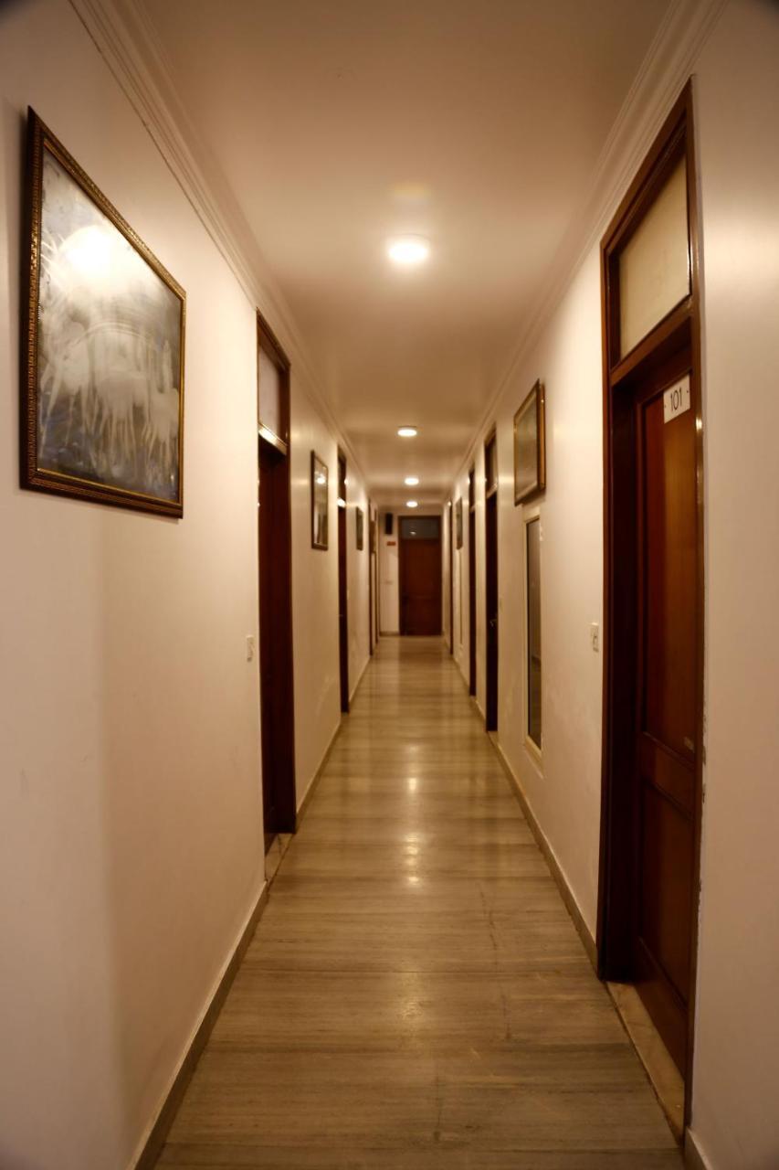 Batra Holiday Home - Couple Friendly Stays Delhi  Exteriör bild