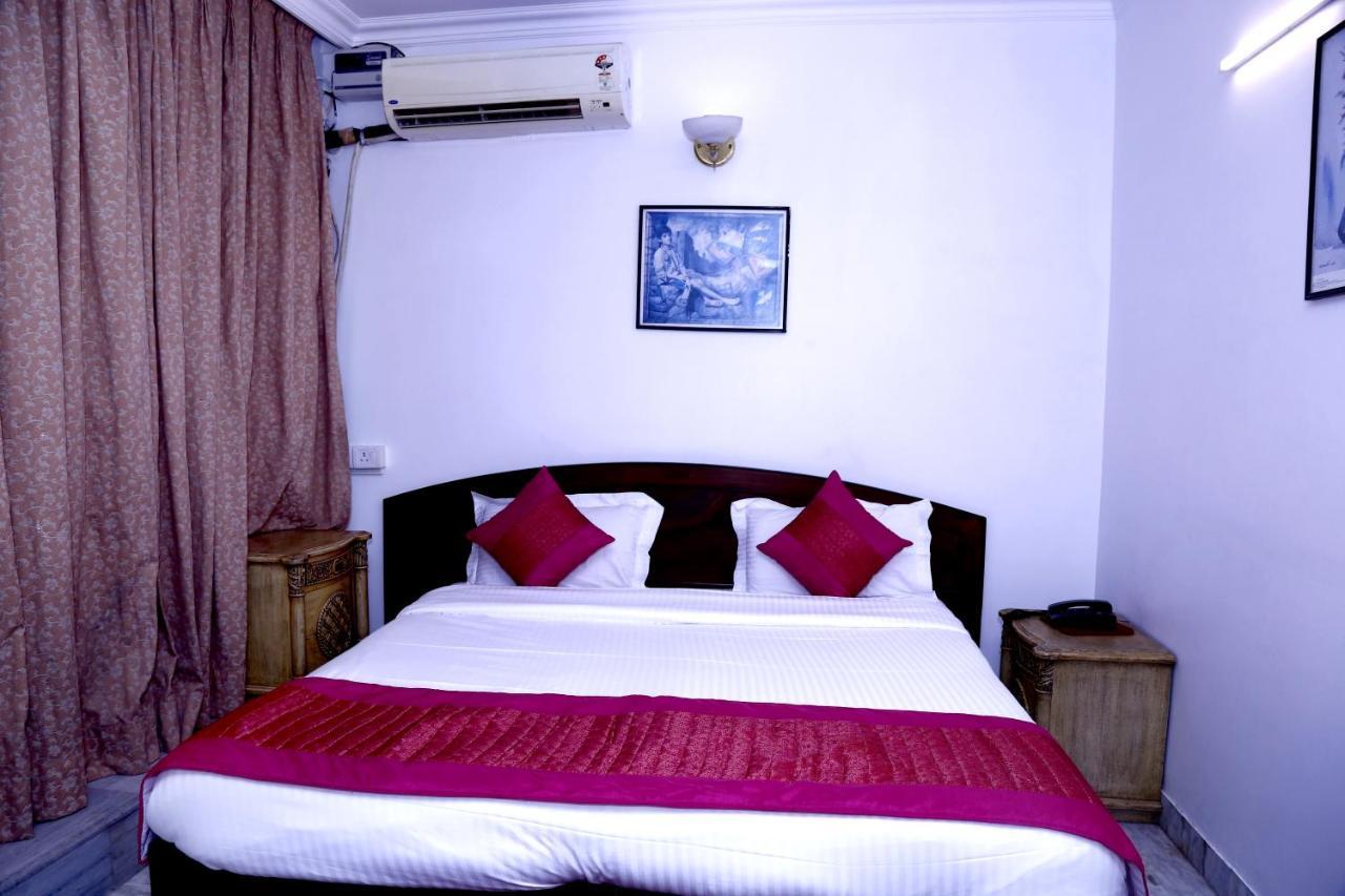Batra Holiday Home - Couple Friendly Stays Delhi  Exteriör bild